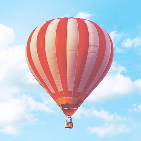 Heißluftballon in der Luft